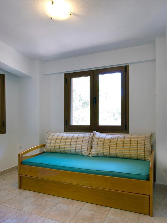 Amaryllis Summer Maisonettes Possidi Room photo
